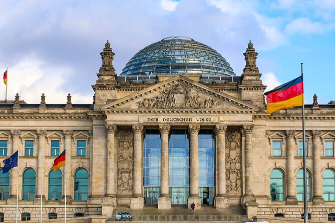 Berlin Walking Tour with Audioguide on Your Smartphone - Führerbunker today: history under your feet