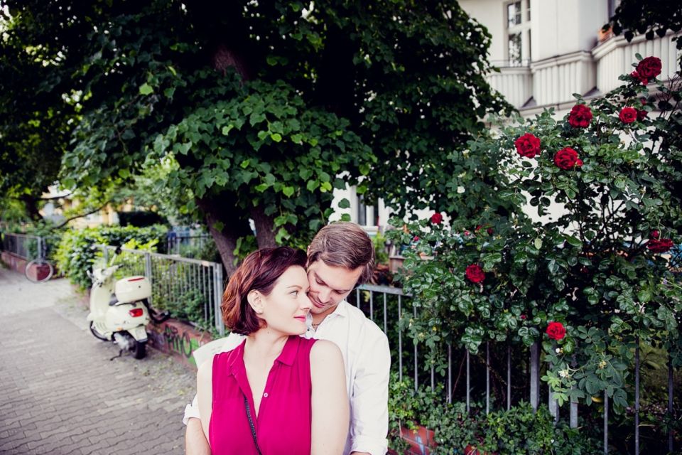 Berlin: Your Personal Vacation Photographer - Setting Your Photo Style: Candid Moments and Contemporary Poses