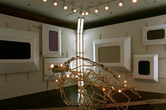 Berlin's Gallery Scene - Logistics that matter: pickup, timing, and what to wear