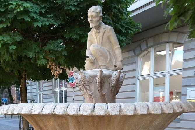 Brandenburg Scavenger Hunt and Sights Self-Guided Tour - Key Highlights You’ll Actually Feel on the Walk