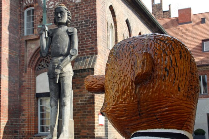 Brandenburg Scavenger Hunt and Sights Self-Guided Tour - Starting at Katharinenkirchpl.: Your First Steps Without Stress