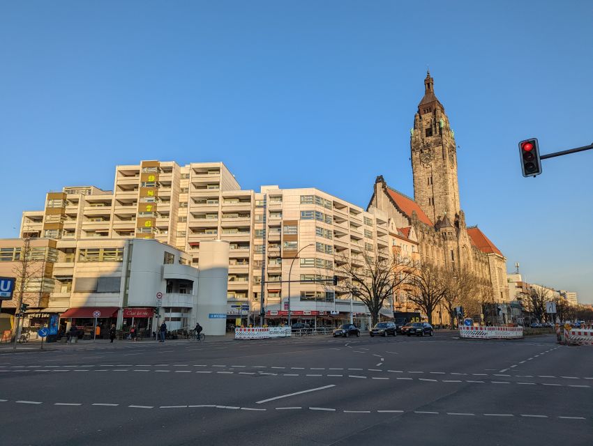 Charlottenburg: 2-Hour City Walking Tour - Heinrich Zille near the Stadtbad: art meets working-class reality