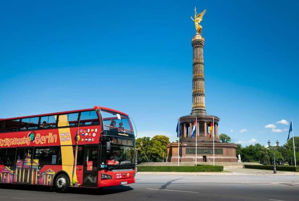 City Sightseeing Berlin: HOHO Bus - All Lines (A+B) & Icebar - Icebar Berlin at -10°C: the activity part of the ticket