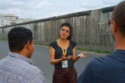 Cold War and Berlin Wall Tour in Italian - Finding Vive Berlin Tours at Potsdamer Platz (And Getting Started Smoothly)