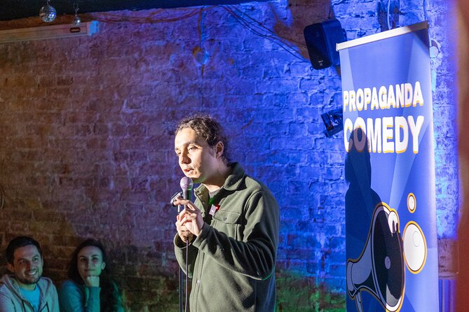 Dark Humor Comedy Show in English in Berlin - Open mic dark humor: Why the format changes everything
