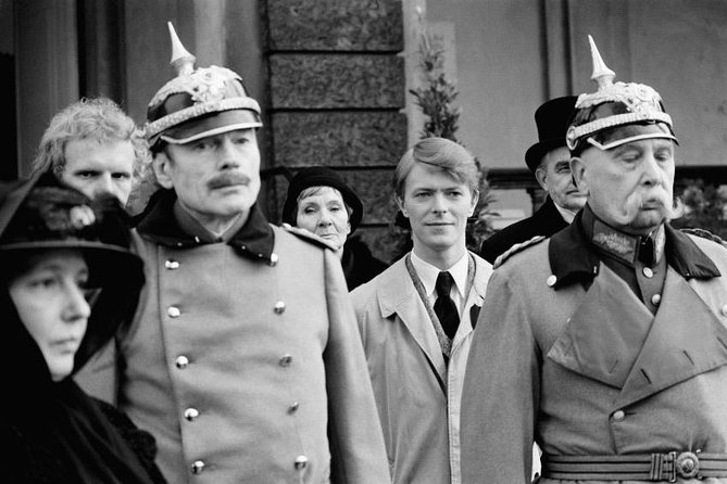 David Bowie in Berlin Private Walking Tour - Bowie and Iggy’s apartment building: the real-life setting