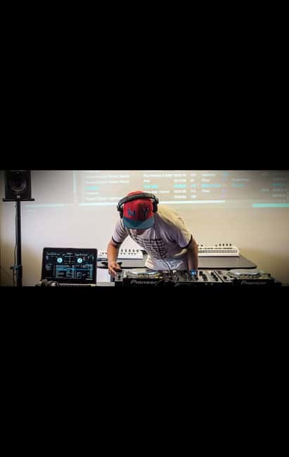 DJ for a Day: Learn to Mix Like a Pro in Berlin - Included drinks and the “real-life” feel of the session