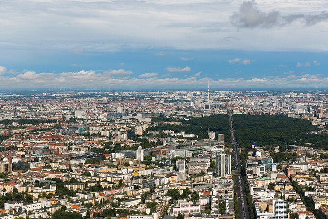Eat Like a Berliner: Market Tour, Cooking Class and Lunch - The 4-course lunch and wine: what you’re really paying for