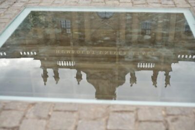 Explore Berlin Shore Excursion: Top Attractions Private Tour from Warnemuende - Reichstag Building and the glass dome views: politics you can see