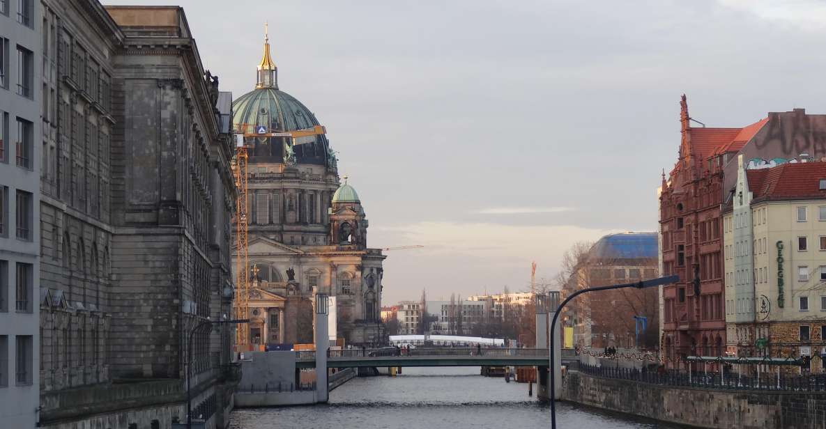 Explore Berlin Tour: History and Highlights - Brandenburg Gate and the Reichstag: Power, Politics, and What the City Still Shows