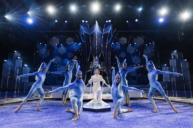 FALLING | IN LOVE Grand Show at Friedrichstadt-Palast Berlin - Falling | In Love at Friedrichstadt-Palast Berlin: Why This Big-Stage Fantasy Works