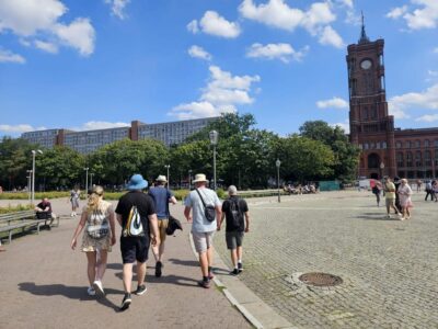 Historic Berlin Pubs & History Tour - Marienkirche, Alexanderplatz, and the feel of old Berlin