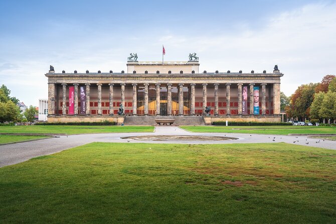 Love and War in Berlin: Self-Guided Story Puzzle Walk - Marx-Engels-Forum and Lustgarten: shifting ideologies in the same direction