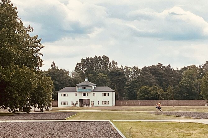 Never Again Sachsenhausen Concentration Camp - Potsdamer Platz meeting and the 4-hour rhythm