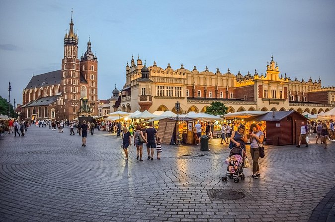 Private 3-Day Tour from Berlin to Krakow Auschwitz Poland - FAQ