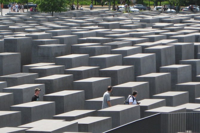 Private 3-Hour Walking Tour of Berlin - Museum Island: where your tour ends and your return begins