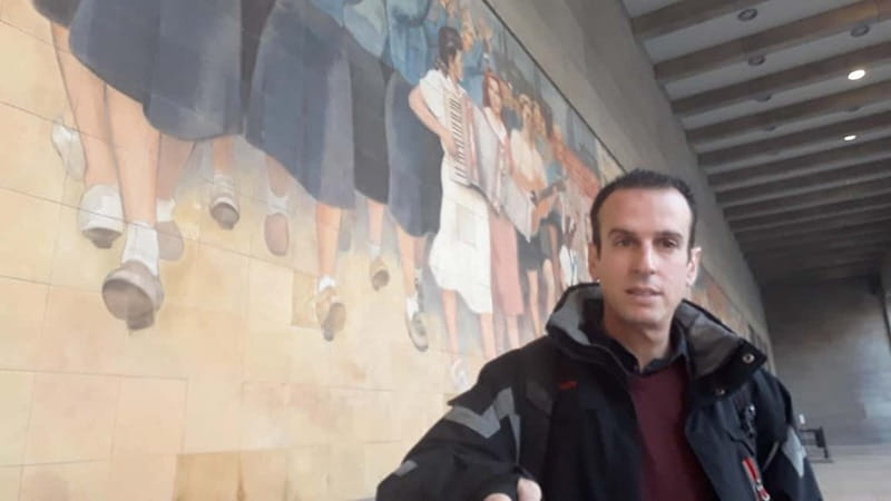 Private Alternative Berlin Tour -Murals, Graffiti and Squats - Oberbaumbrücke and the route’s final perspective