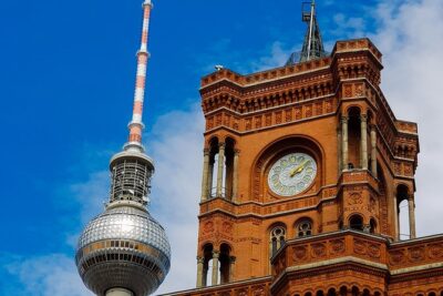 Private Berlin City Center Walking Tour - Brandenburg Gate to the Reichstag: symbolism you can recognize later
