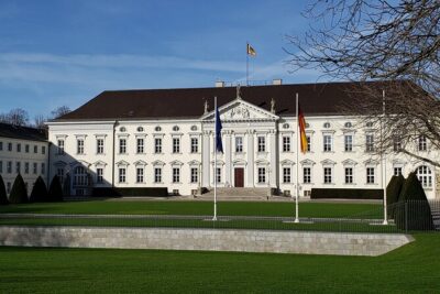 Private Half-Day Berlin Sightseeing Tour with a Minivan Including Short City Walks - First stop at the Brandenburg Gate and 19th-century Prussian Berlin walks