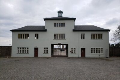 Private Minivan Tour to Sachsenhausen Concentration Camp - Hotel Pickup in Berlin and the Drive Out to Sachsenhausen