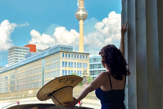 Private Personalized Photoshoot in Berlin - A One-Hour Private Photoshoot Through Berlin’s Museuminsel Zone