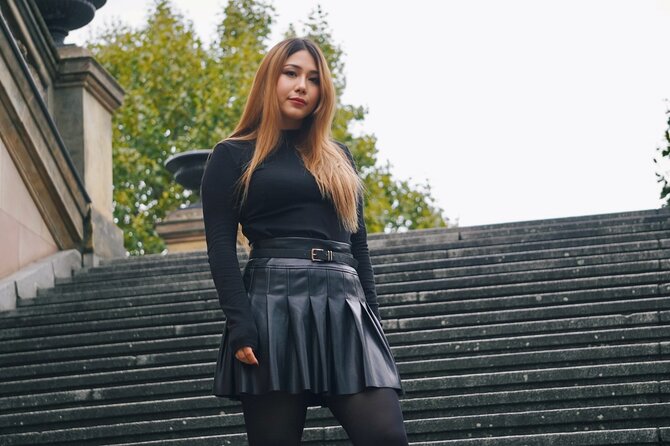 Private Photo Session in the Streets of Berlin - The Photo Delivery Plan: 48 Hours, 40 Edited Favorites, All JPGs