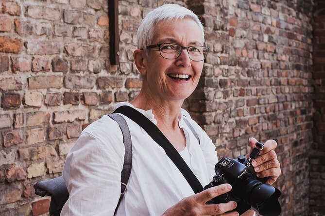 Private Photo Tour in Kreuzberg - Stop 3: Oranienstraße courtyards you can actually shoot