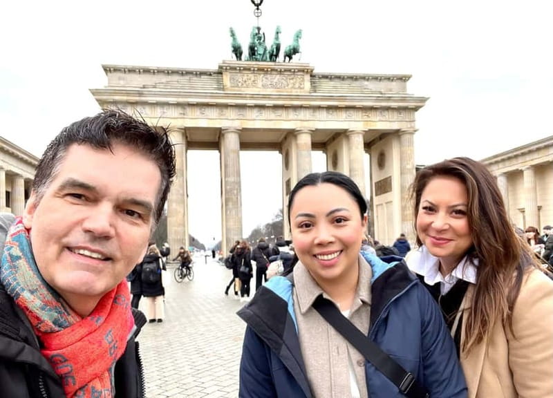 Private Taxi Tour through Berlin East and West and Kiez 4-6h - Key things I’d plan around