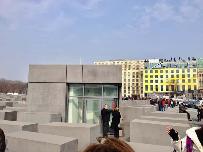 Private Taxi Tour through Berlin East and West and Kiez 4-6h - Checkpoint Charlie: Short Walk, Big Impact
