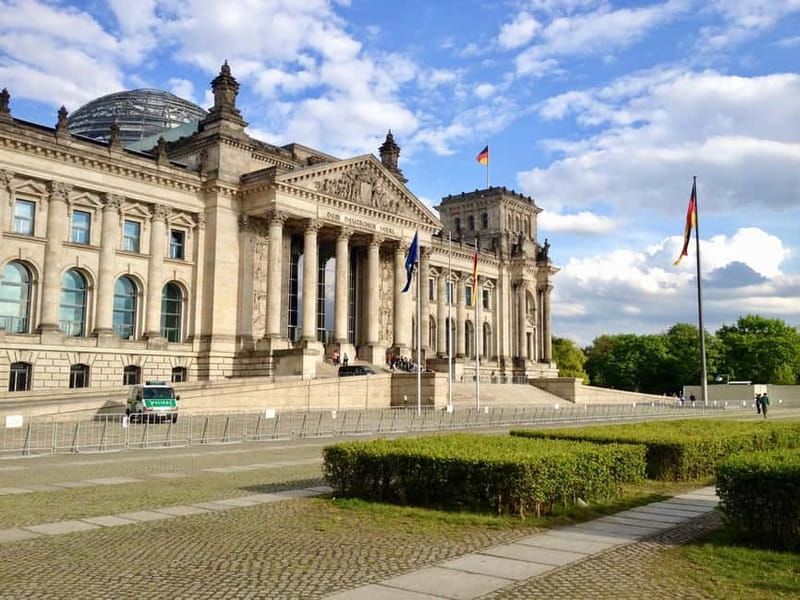 Private Taxi Tour through Berlin East and West and Kiez 4-6h - Museum Island and the Rebuilt East: Not Just Pretty Buildings