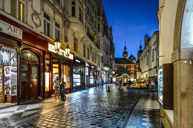 Private Transfer from Berlin to Prague with 4h of Sightseeing - Picking your sightseeing stop: Potsdam, Dresden, Terezín, Moritzburg