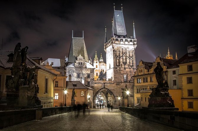 Private Transfer from Berlin to Prague with 4h of Sightseeing - How the day actually flows: Berlin pickup, Germany stop, Prague arrival