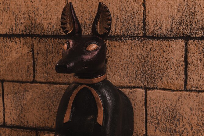 Private Tutankhamun's Tomb Live Escape Room in Berlin - Auto-help: the built-in lifeline that changes the whole game