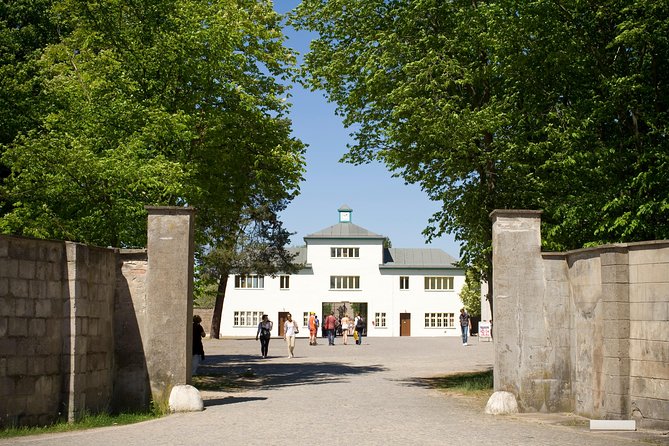 Sachsenhausen Concentration Camp Bus Tour in English from Berlin - Who your guide is, and why the tone matters here