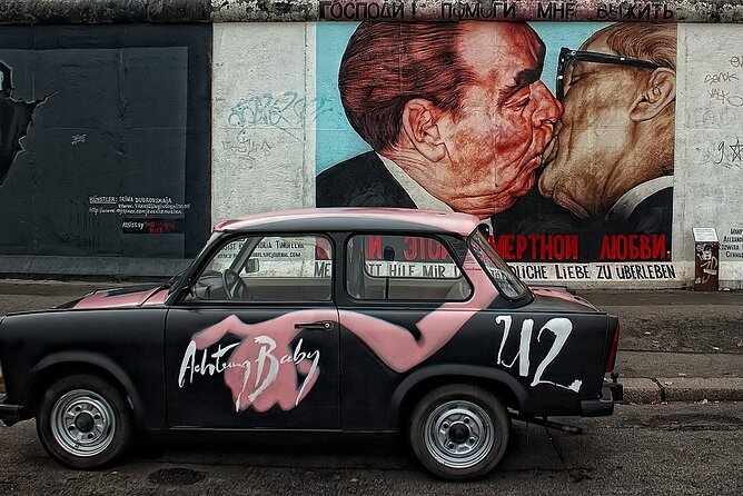 Self-Guided Audio Tour-The Fall of the wall: A light for humanity - How this 39-minute Berlin Wall audio walk actually works