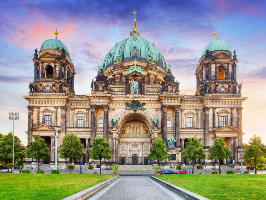 Skip-the-line Berlin Cathedral and Old Town Private Tour - Private transfers by car: when you should pay for the added comfort