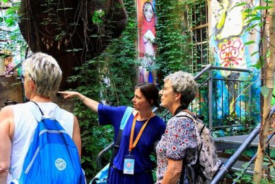 Street Art and Alternative Tour of Berlin in French - The core walk: graffiti, stencils, paste-ups, and wall paintings