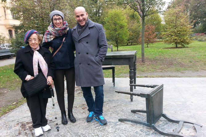 "The Jewish Berlin" - Bebelplatz book burning memorial connects ideology to real streets
