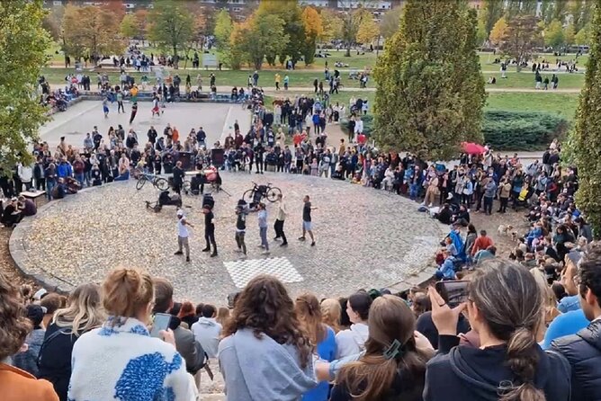 Walking on the Wall: 3-Hour Tour in Berlin - Pacing and timing: how 3 hours stays manageable