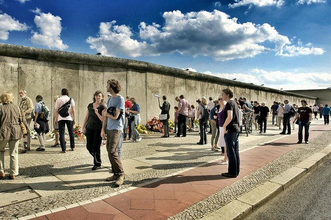 Wall Tour Berlin - Fates, Heroes & Love Stories - Ackerstraße and the Church of Reconciliation: Shared Worship Across the Line