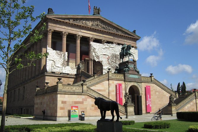 Warnemuende Shore Excursion: Berlin Private Sightseeing Tour from Rostock - Reichstag Building: the highlight stop and your roof decision