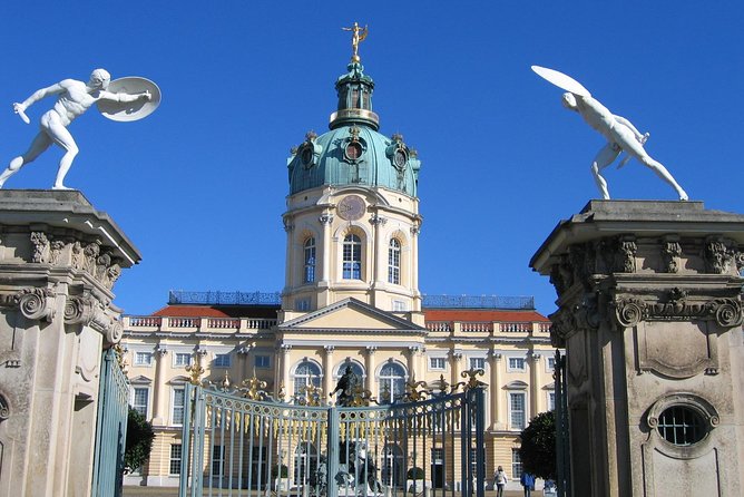 Warnemuende Shore Excursion: Berlin Private Sightseeing Tour from Rostock - Who this Berlin day trip is best for